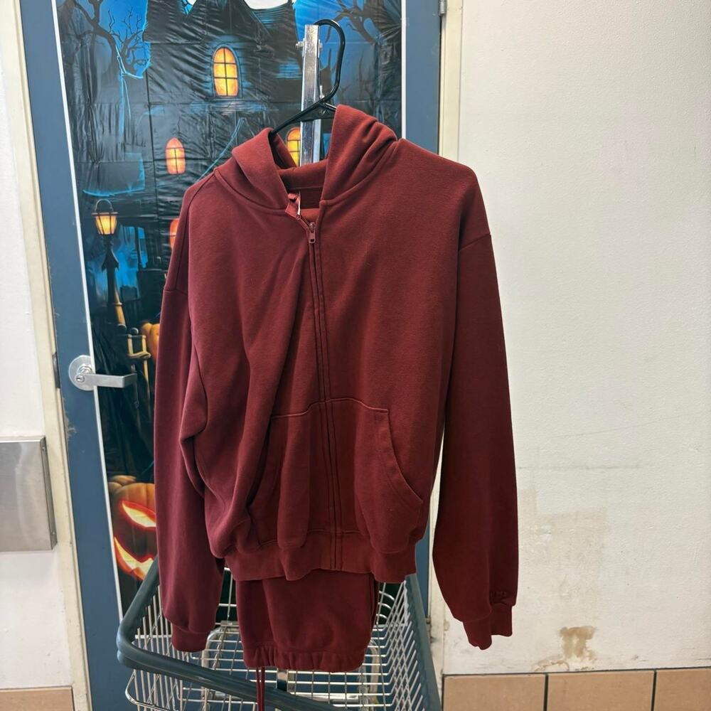 Burgundy zip up hoodie burgundy